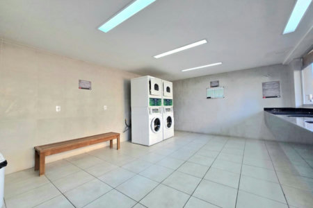 Apartamento com 2 dormitórios à venda, 74 m² por R$ 1.010.000,00 - Embaré - Santos/SP