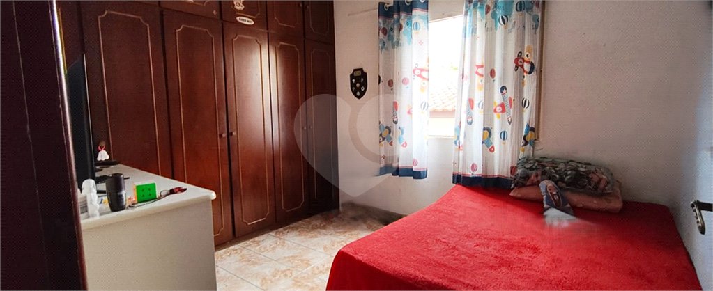 Sobrado à venda com 5 quartos, sendo 2 suítes, em Vila Trujillo, Sorocaba, SP