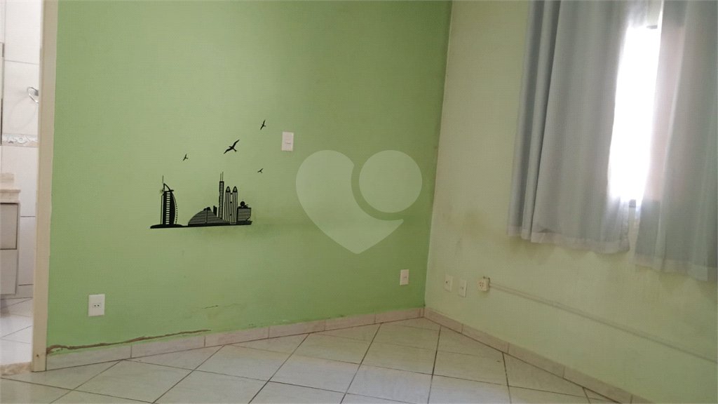 Casa Térrea à venda com 3 quartos, sendo 1 suíte, em Vila Nova, Salto, SP