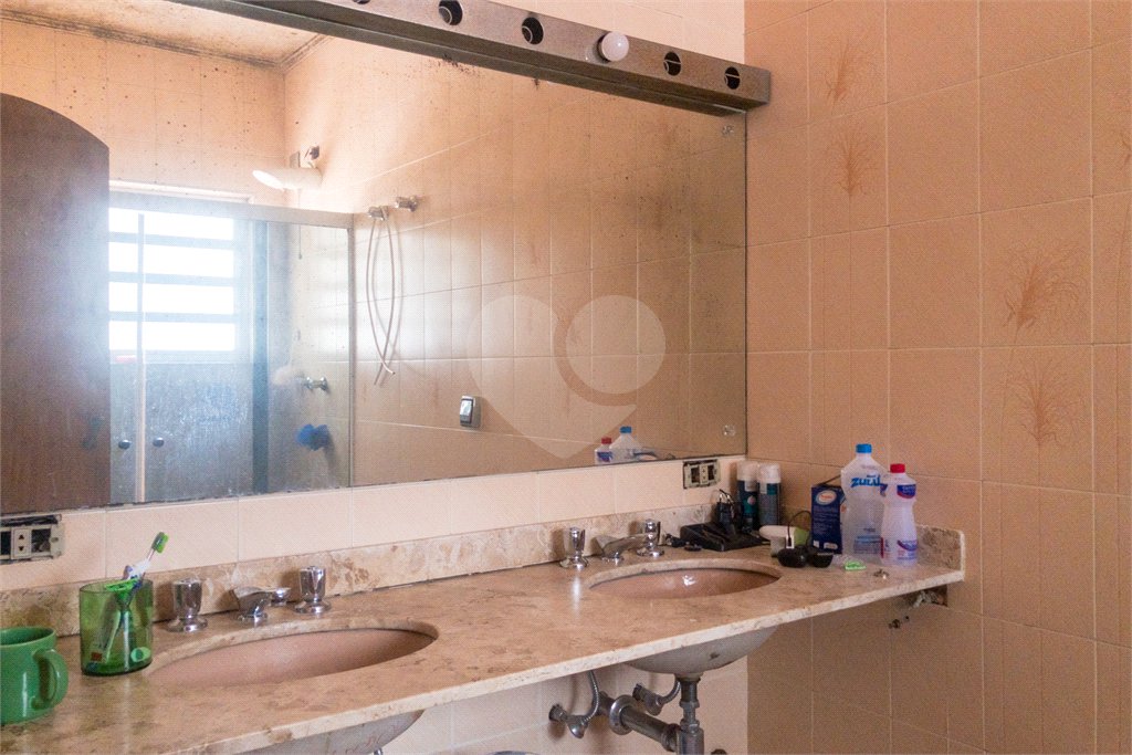 Casa à venda com 3 quartos, sendo 2 suítes, em Granja Julieta, São Paulo, SP
