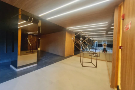 Apartamento à venda ou para alugar com 3 quartos, sendo 1 suíte,  em Jardim das Acácias, São Paulo, SP