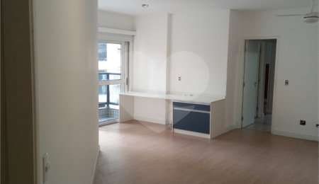 Apartamento à venda com 3 quartos, sendo 1 suíte,  em Vila Olímpia, São Paulo, SP