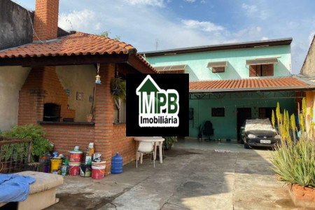Sobrado à venda com 2 quartos, sendo 1 suíte, em Jardim Maria Antônia Prado, Sorocaba, SP