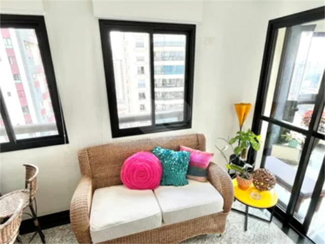 Apartamento à venda com 3 quartos, sendo 1 suíte,  em Santana, São Paulo, SP