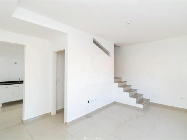 Casa à venda com 2 suítes no condomínio Dos Pássaros, São Paulo - SP