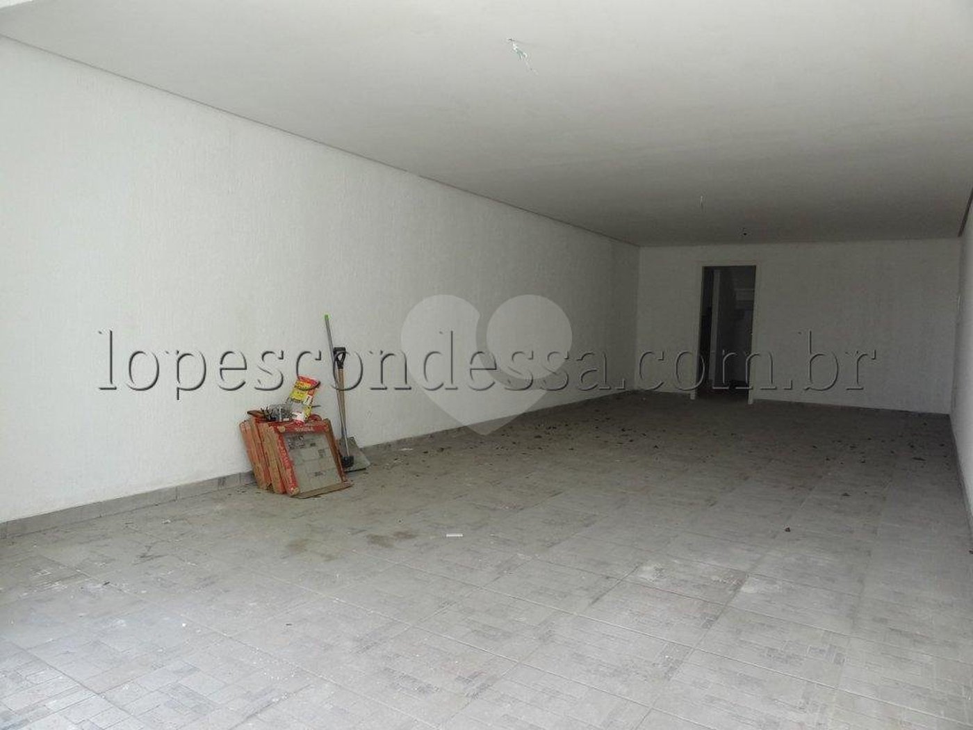 Sobrado à venda com 3 suítes em Horto, São Paulo, SP