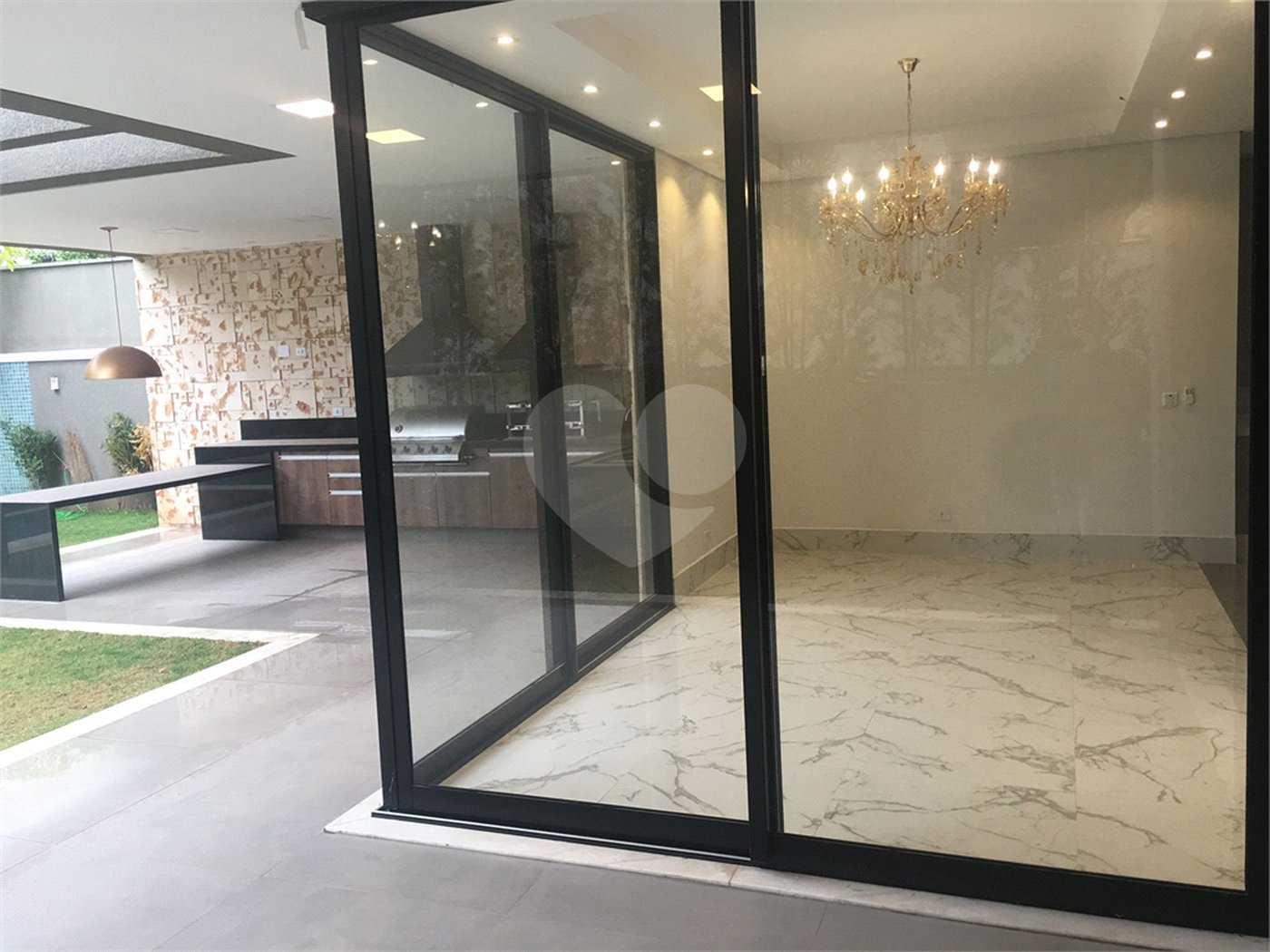 Casa à venda ou para alugar com 4 suítes no condomínio Residencial Tamboré 10, Santana de Parnaíba - SP