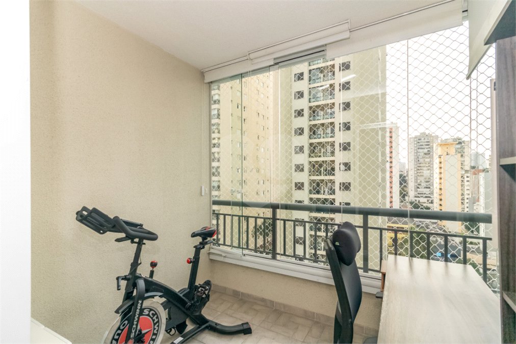**Apartamento na Saúde 61m² | 2 dormitórios | 1 suíte | 2 vagas | depósito privativo**
