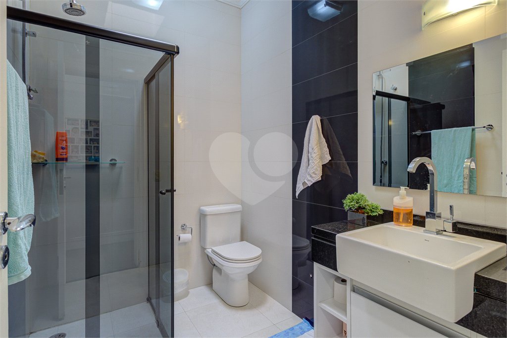 Casa à venda com 5 quartos, sendo 3 suítes, em Chácara Monte Alegre, São Paulo, SP