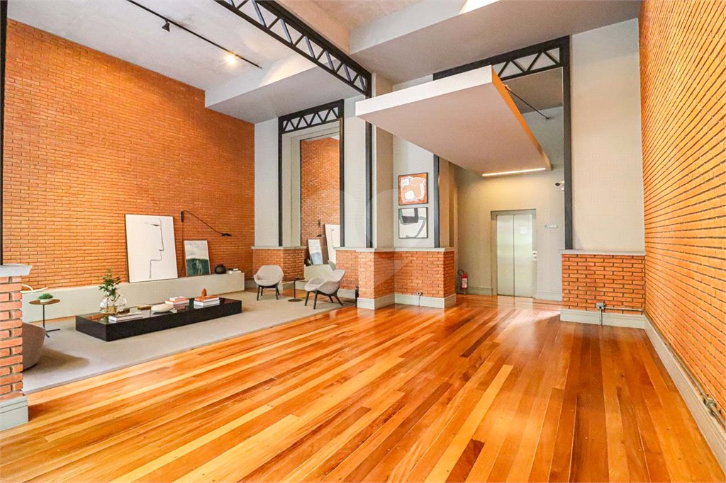 Apartamento à venda ou para alugar com 1 suíte em Jardim América, São Paulo, SP