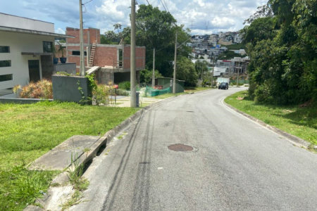 Terreno à venda no condomínio Brisa 1, Mogi das Cruzes - SP