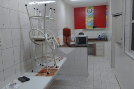 Casa à venda com 4 quartos em Vila Nossa Senhora de Fátima, Guarulhos, SP