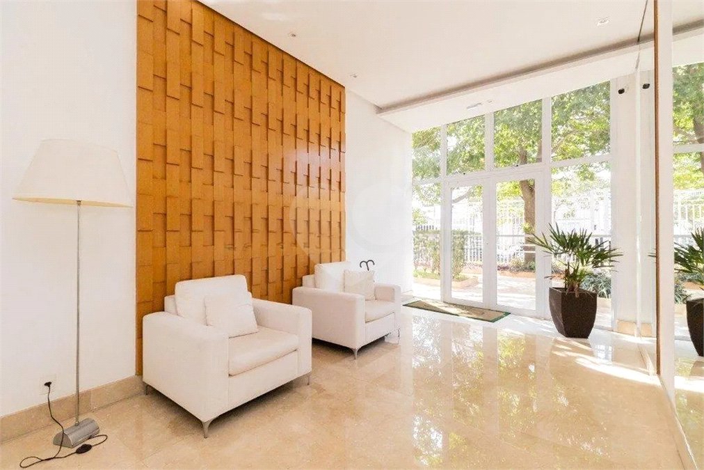 Apartamento à venda com 3 suítes em Vila Romana, São Paulo, SP