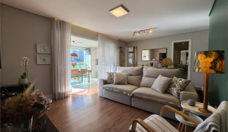 Apartamento à venda com 3 quartos, sendo 1 suíte,  em Jardim Caravelas, São Paulo, SP