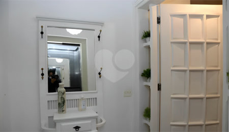 Apartamento à venda com 4 quartos, sendo 3 suítes, em Real Parque, São Paulo, SP