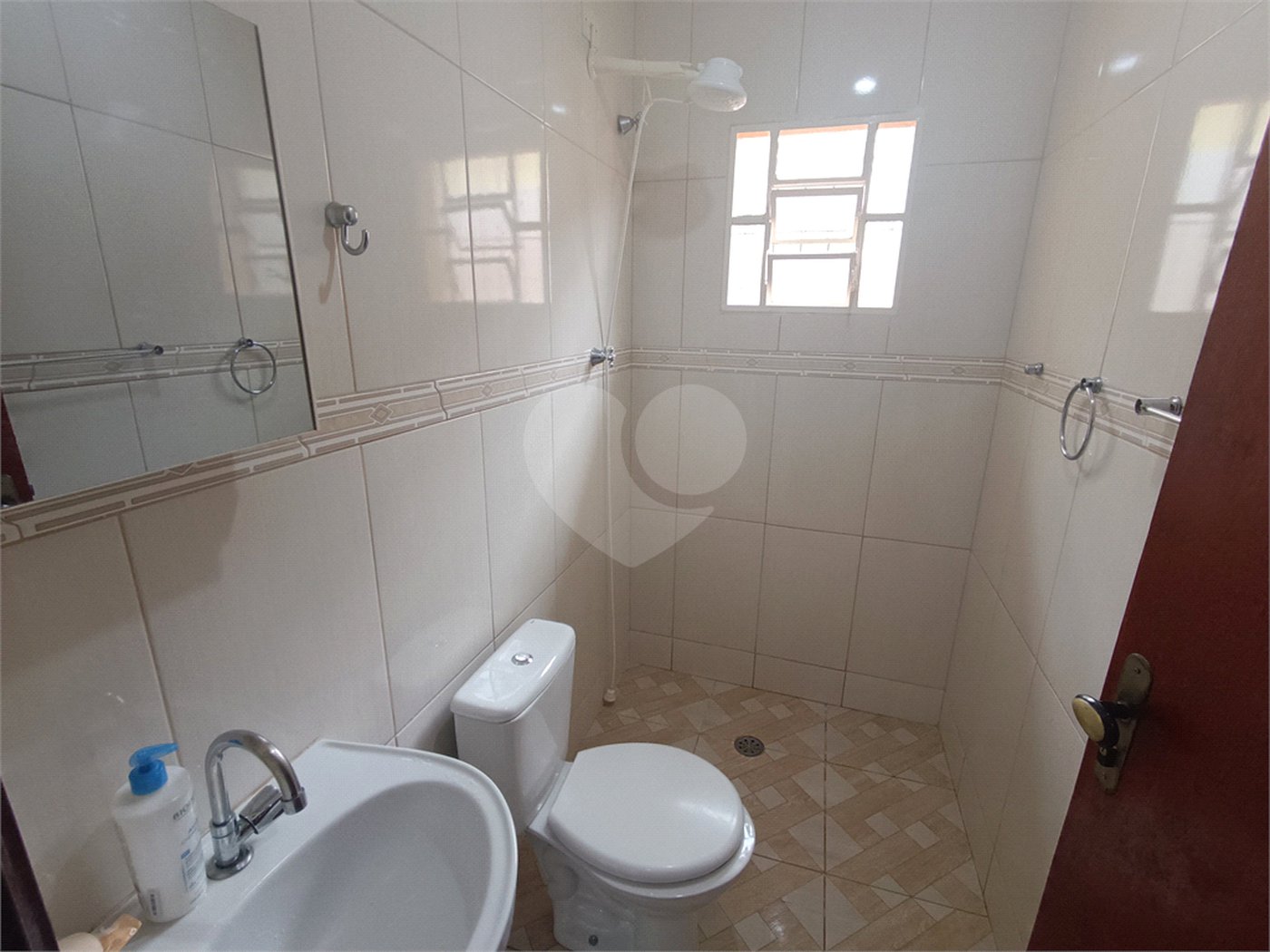 Casa à venda com 2 quartos, sendo 1 suíte, em Jardim Vinhas do Sol (mailasqui), São Roque, SP