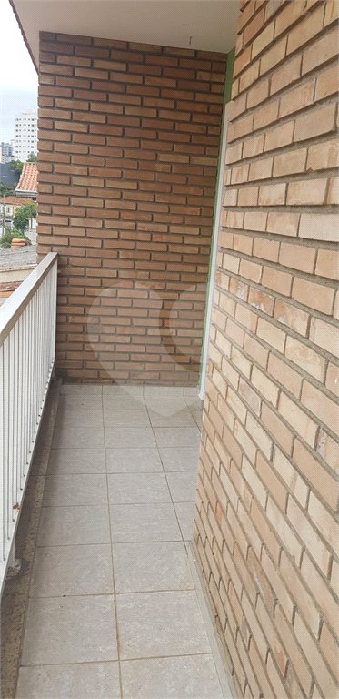 Sobrado à venda com 3 quartos, sendo 1 suíte, em Vila Vitório Mazzei, São Paulo, SP