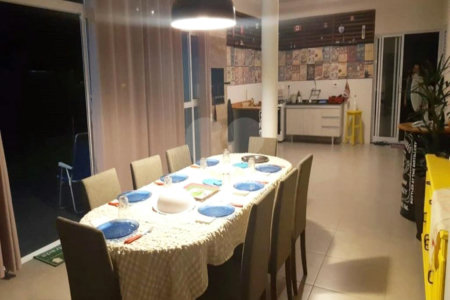 Casa à venda com 4 quartos, sendo 2 suítes, no condomínio Village Ipanema, Araçoiaba da Serra - SP