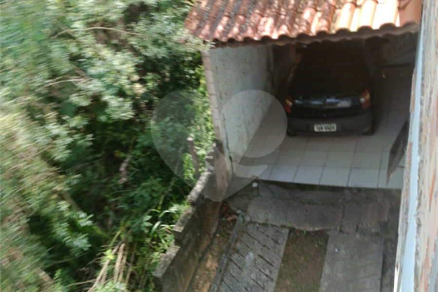 Casa à venda com 4 quartos, sendo 2 suítes, no condomínio Residencial Parque Cerros Verdes, Mairiporã - SP