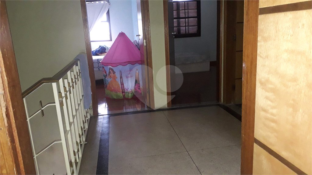 Sobrado à venda com 4 quartos, sendo 1 suíte, em Vila Nova Cachoeirinha, São Paulo, SP