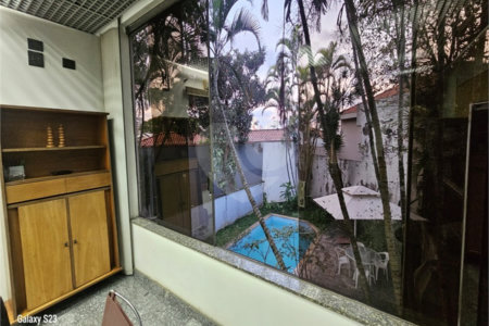 Casa à venda com 8 quartos, sendo 2 suítes, em Indianópolis, São Paulo, SP