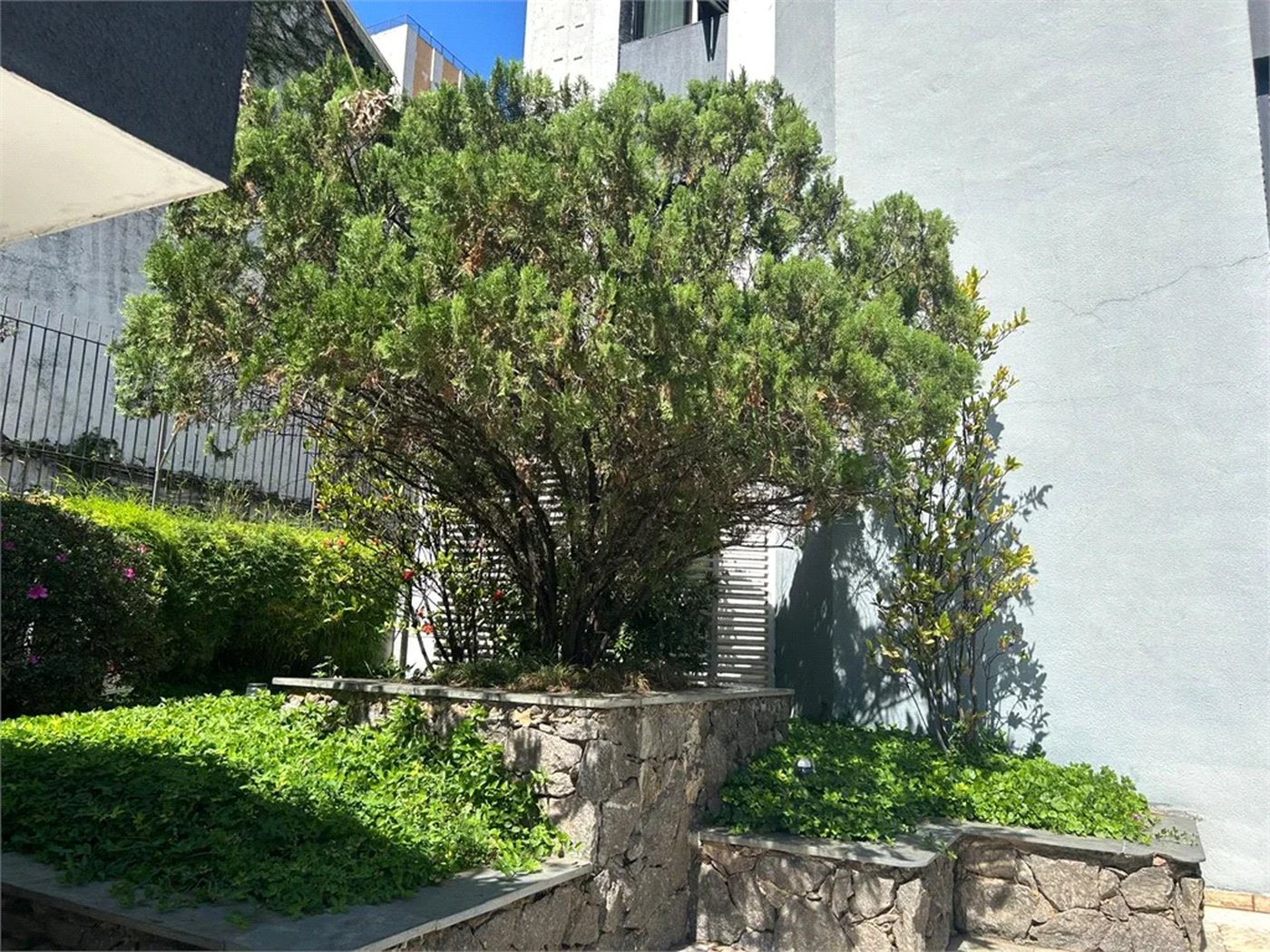 Apartamento para alugar com 3 quartos, sendo 1 suíte, em Pinheiros, São Paulo, SP