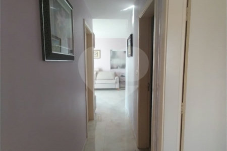 Apartamento à venda com 3 quartos, sendo 1 suíte, em Vila Rubens, Mogi das Cruzes, SP
