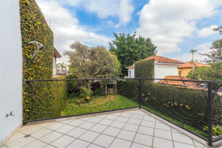 Casa à venda com 4 quartos, sendo 3 suítes, em Brooklin Paulista, São Paulo, SP