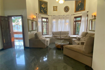 Casa à venda com 3 quartos, sendo 4 suítes,  no condomínio Estância Marambaia, Vinhedo - SP