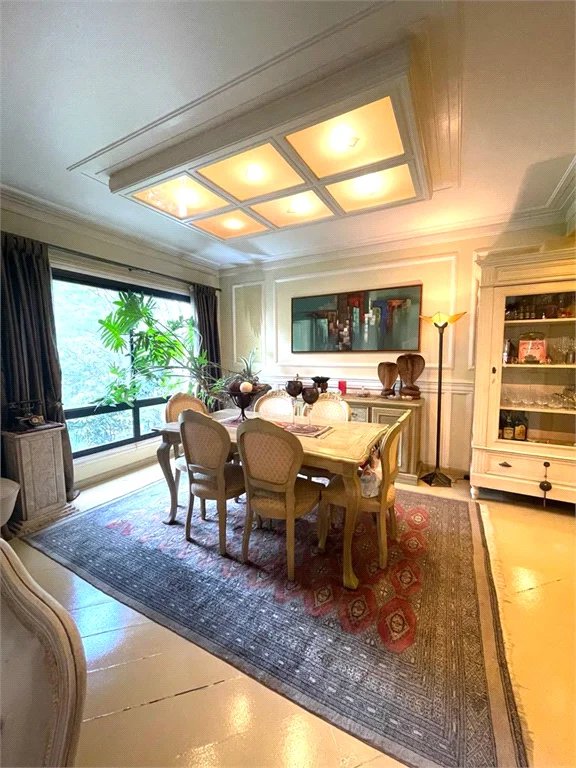 Apartamento à venda ou para alugar com 4 quartos, sendo 3 suítes,  em Jardim Vitória Régia, São Paulo, SP