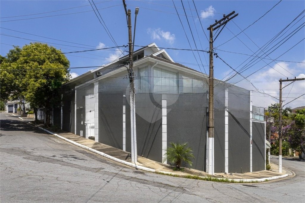 Sobrado à venda com 4 quartos, sendo 3 suítes, em Tucuruvi, São Paulo, SP