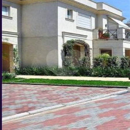 Casa à venda com 4 suítes no condomínio Village Paineiras, São Paulo - SP