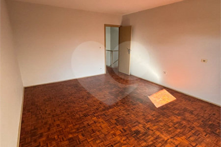Sobrado à venda com 4 quartos no Centro, Salto, SP