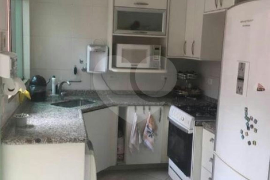Sobrado à venda com 3 quartos, sendo 1 suíte, em Tremembé, São Paulo, SP