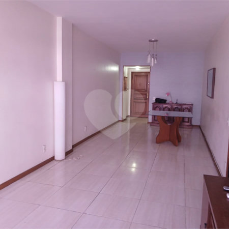 Apartamento à venda com 3 quartos, sendo 1 suíte,  em Tijuca, Rio de Janeiro, RJ