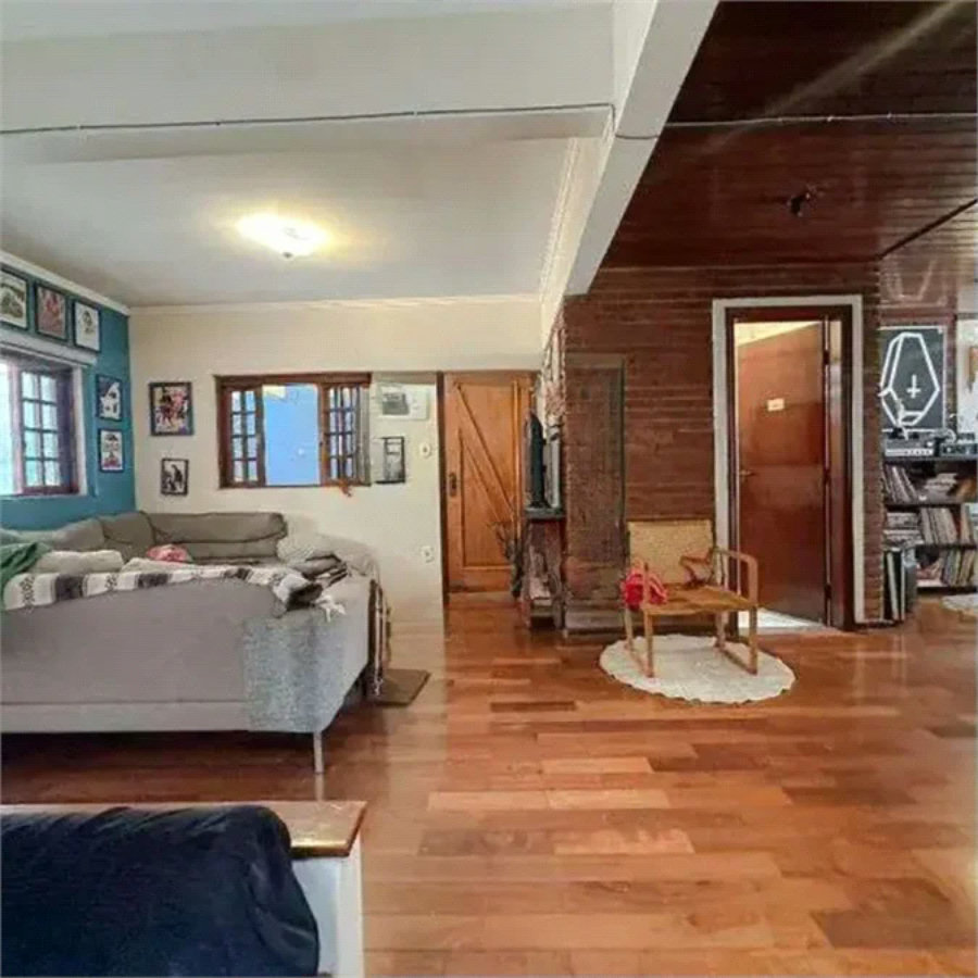 Sobrado à venda com 5 suítes em Vila Romana, São Paulo, SP