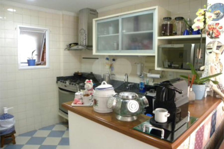 Casa à venda com 3 quartos, sendo 1 suíte, no condomínio Villas de São Francisco, São Paulo - SP