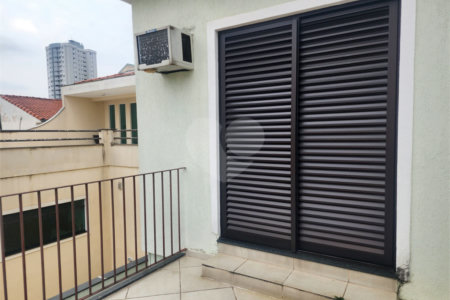 Sobrado à venda com 3 quartos, sendo 1 suíte, em Vila Paulicéia, São Paulo, SP