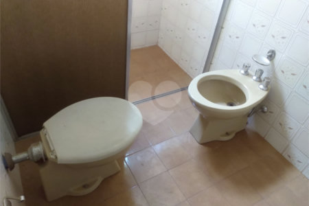 Casa à venda com 6 quartos, sendo 1 suíte, no Centro, Itapetininga, SP