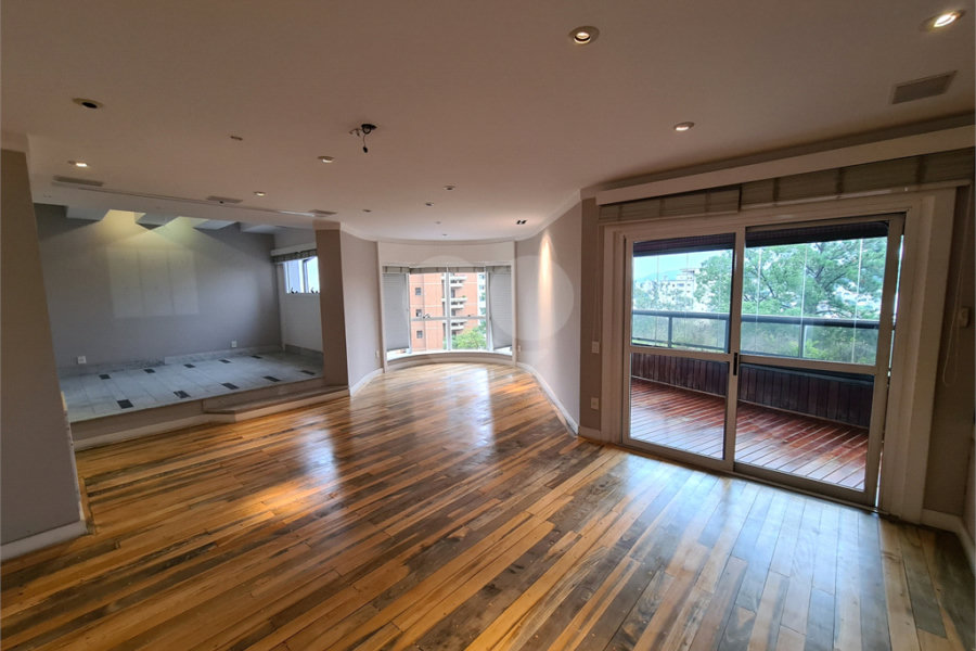 Apartamento à venda com 3 suítes em Santana, São Paulo, SP