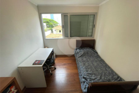Apartamento à venda com 3 quartos, sendo 1 suíte,  em Vila Olímpia, São Paulo, SP