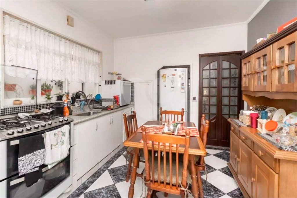 Sobrado à venda com 3 quartos, sendo 1 suíte,  em Tremembé, São Paulo, SP