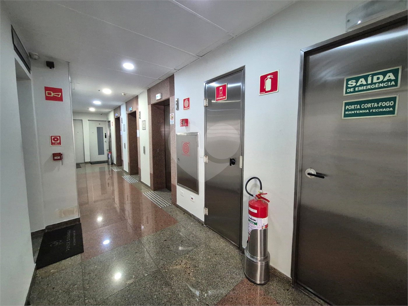 Sala à venda em Vila Progredior, São Paulo, SP