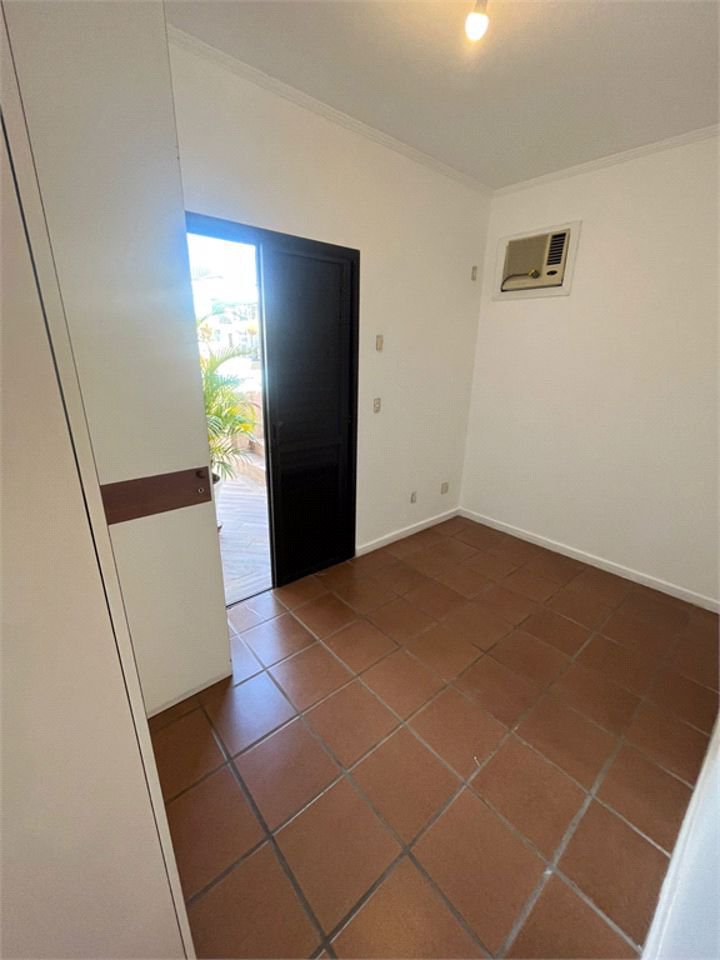 Apartamento com 4 dormitórios à venda, 259 m² por R$ 900.000,00 - Jardim Três Marias - Guarujá/SP