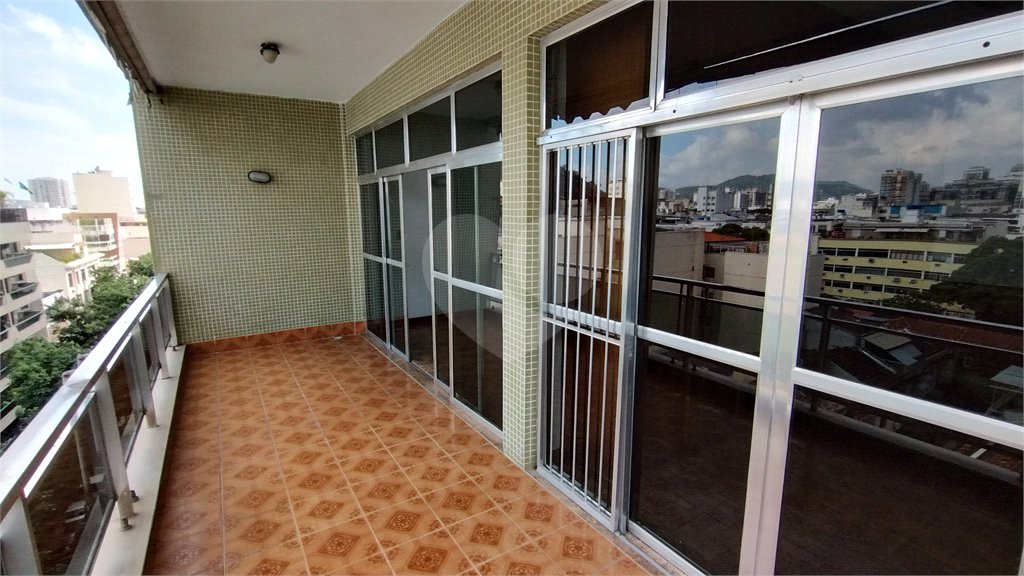 Apartamento à venda com 4 quartos, sendo 2 suítes,  em Tijuca, Rio de Janeiro, RJ