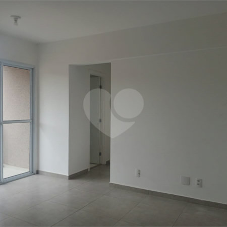 Apartamento à venda com 2 quartos, sendo 1 suíte, em Chácaras Manão, Mairinque, SP
