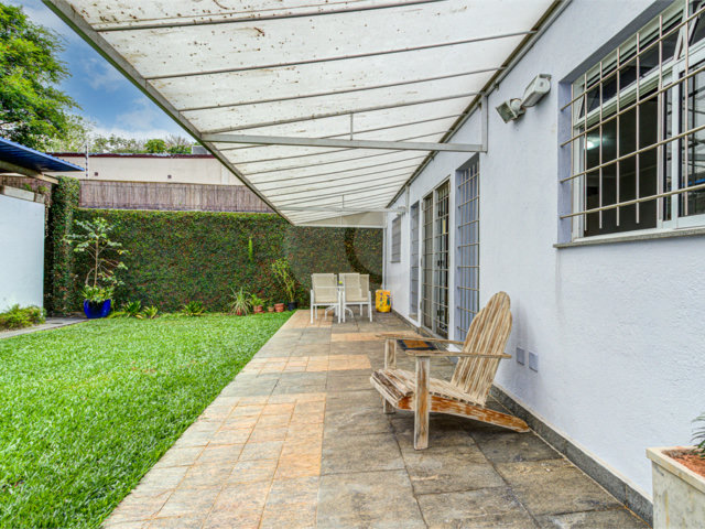 Casa de Vila à venda com 3 quartos, sendo 1 suíte,  em Granja Julieta, São Paulo, SP