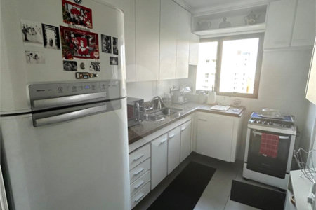 Apartamento à venda com 3 quartos, sendo 1 suíte,  em Vila Andrade, São Paulo, SP