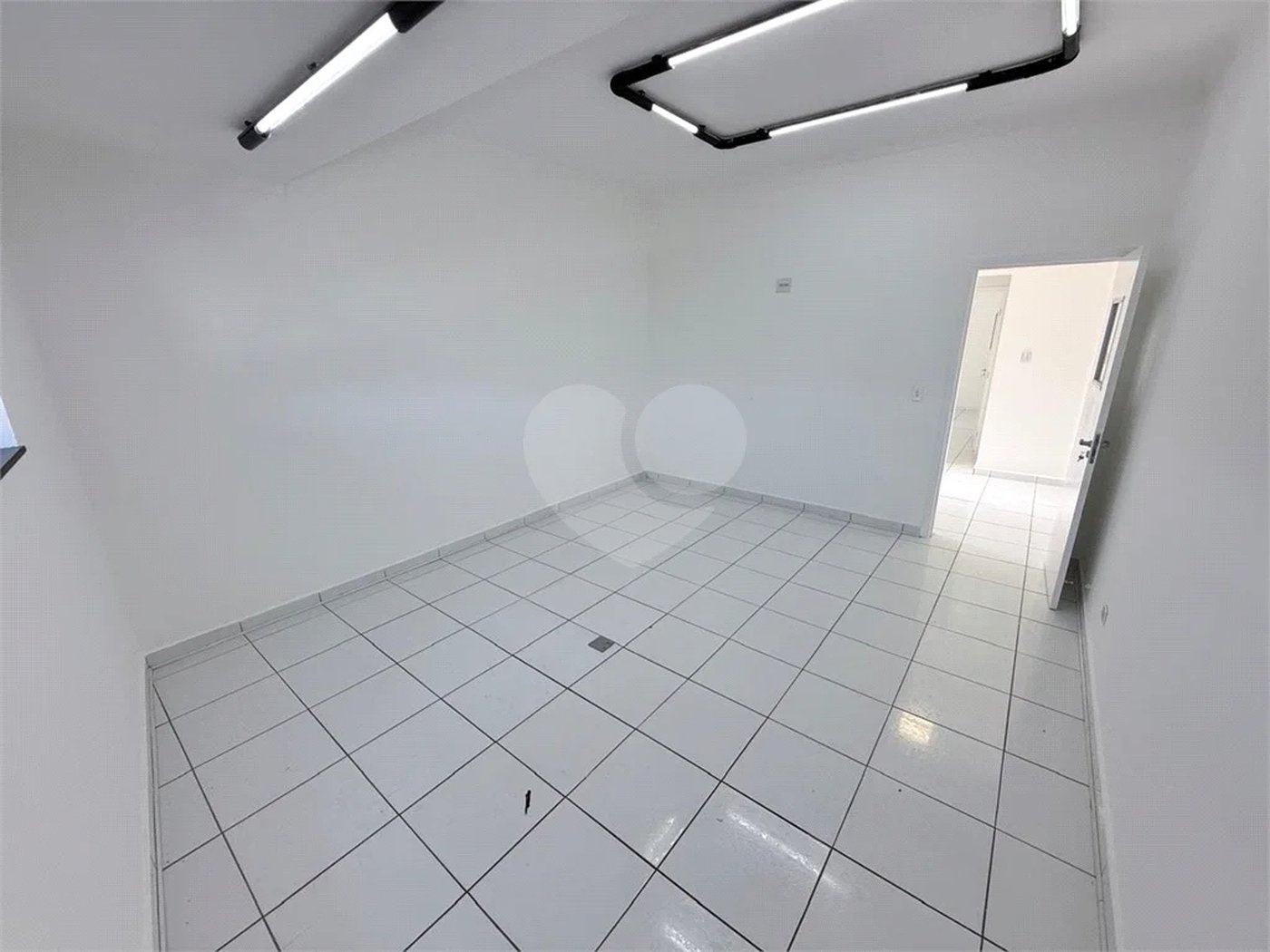 Prédio Comercial de Alto Padrão em Localização Nobre