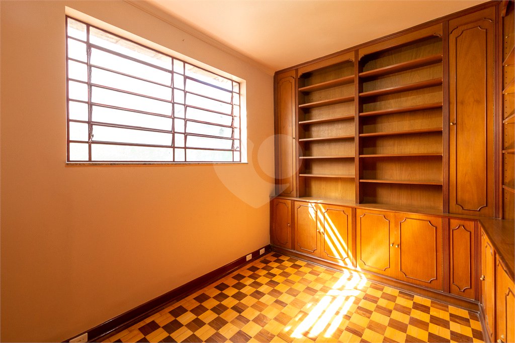 Casa à venda com 4 quartos, sendo 2 suítes, em Perdizes, São Paulo, SP
